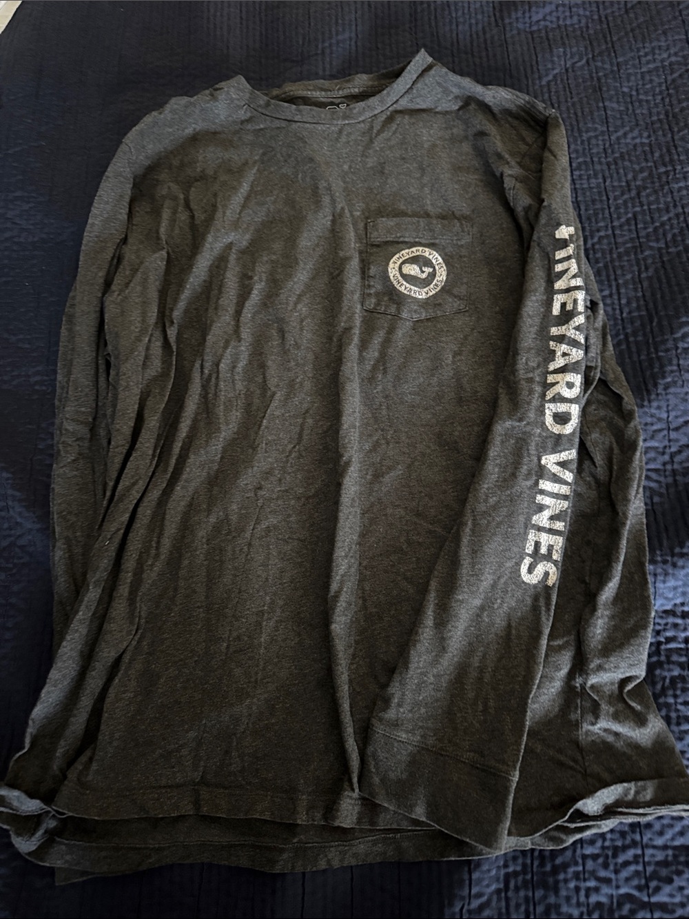 Vineyard Vines Men’s Long-Sleeve Pocket Tee — Charcoal